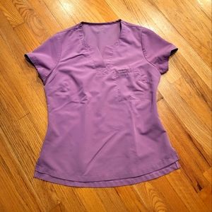 Jaanuu scrub top size small